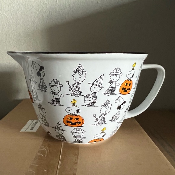 Peanuts Halloween Giant tea cup - Picture 1 of 2